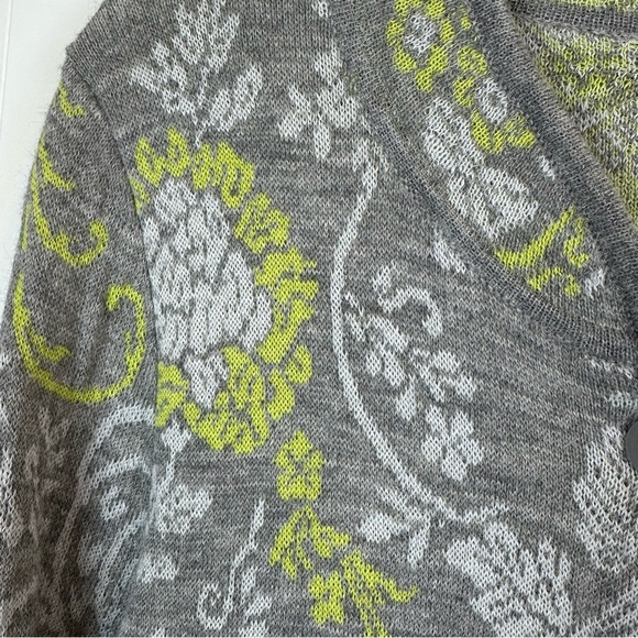 Novica Alpaca Gray Floral Long Cardigan Coat M - Picture 4 of 15